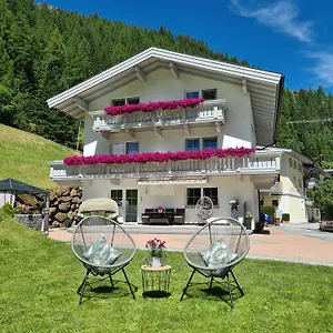 Skorpion Apartment